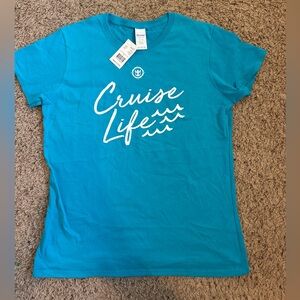 NWT Gildan Cruise Life Women’s T Shirt size large